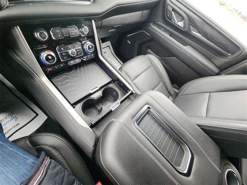 Certified 2024 GMC Yukon XL Denali w/ Advanced Technology Package image 21