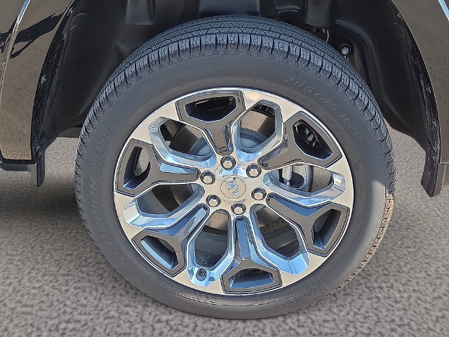 Used 2025 RAM 1500 Limited AWD/4WD image 8