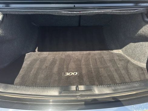 Used 2016 Chrysler 300 C RWD image 20