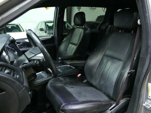 Used 2019 Dodge Grand Caravan GT image 21