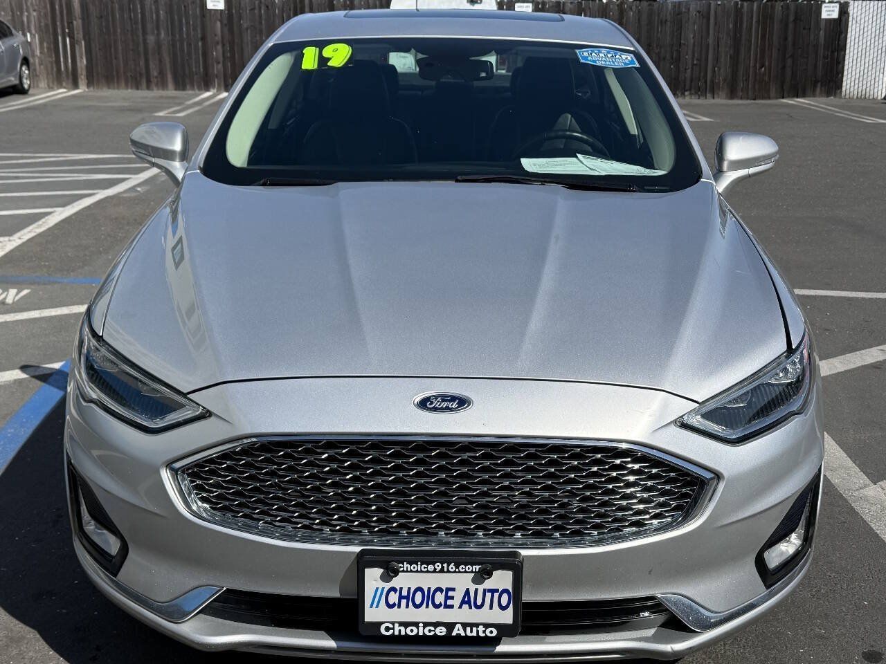 Used 2019 Ford Fusion Titanium FWD image 2