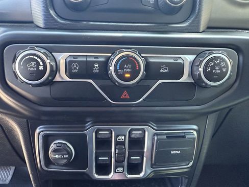 Used 2020 Jeep Gladiator Sport w/ Quick Order Package 24S image 22