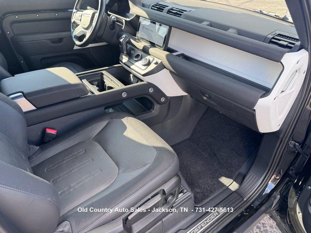 Used 2021 Land Rover Defender 90 X-Dynamic S AWD/4WD image 17