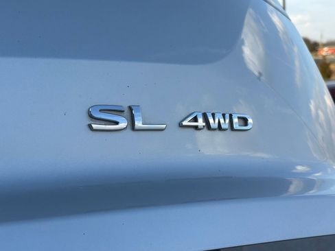 Used 2024 Nissan Pathfinder SL AWD/4WD image 9