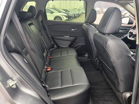 Certified 2023 Nissan Rogue SV w/ SV Premium B Package image 19