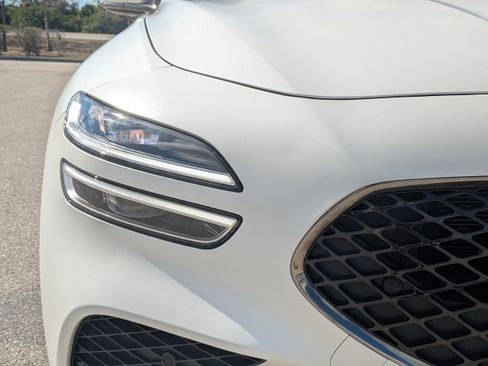 Used 2023 Genesis G70 2.0T w/ Sport Prestige Package image 9