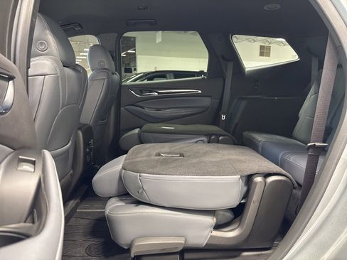 Used 2023 Buick Enclave Essence w/ Sport Touring Edition image 37