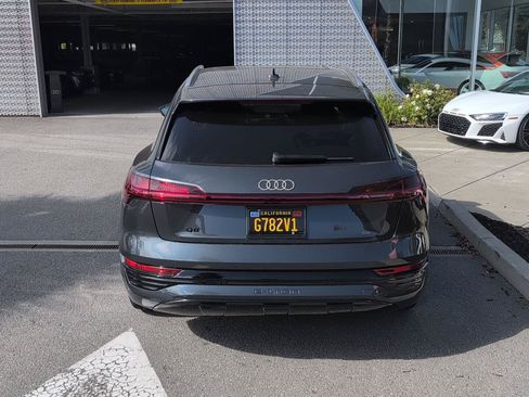 Used 2024 Audi Q8 e-tron Premium Plus w/ Premium Plus Package AWD/4WD image 13