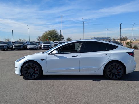 Used 2023 Tesla Model 3 Performance image 2