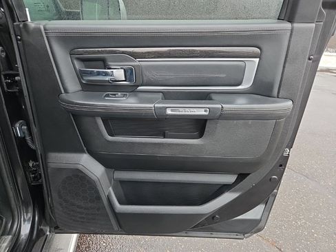 Used 2017 RAM 1500 Limited image 38