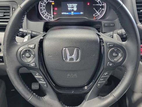 Used 2017 Honda Pilot Touring image 25