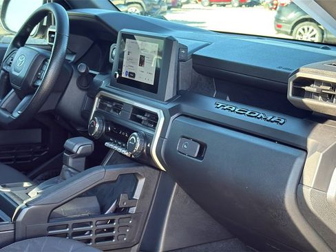 Used 2025 Toyota Tacoma SR image 27