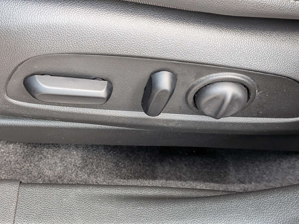 Used 2025 Chevrolet Trax ACTIV w/ Driver Confidence Package FWD image 20
