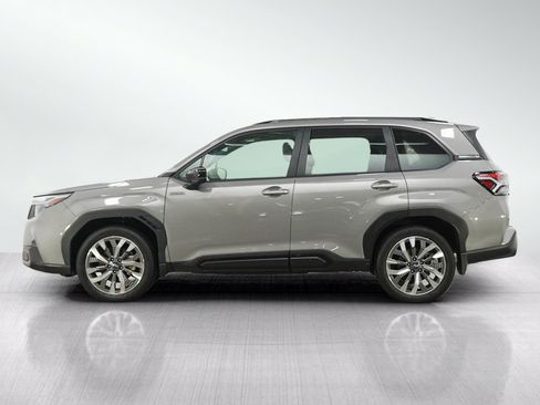 Used 2025 Subaru Forester Touring w/ Touring Package AWD/4WD image 2