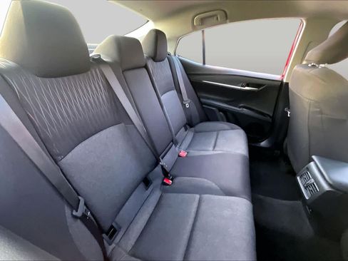 Used 2025 Toyota Camry LE FWD image 19