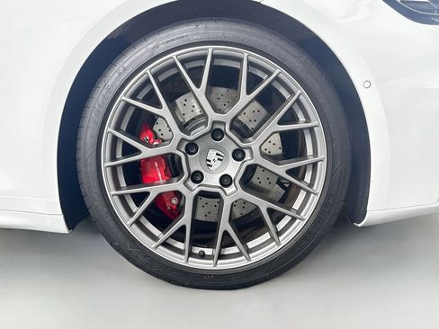 Certified 2026 Porsche 911 Carrera 4S AWD/4WD image 30