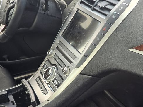 Used 2020 Lincoln MKZ Reserve w/ Elements Package AWD/4WD image 12