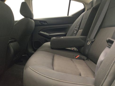 Used 2024 Nissan Altima 2.5 S FWD image 18