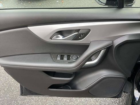 Used 2023 Chevrolet Blazer LT image 16