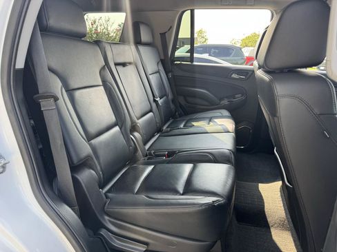 Used 2020 Chevrolet Tahoe LT w/ Luxury Package RWD image 14