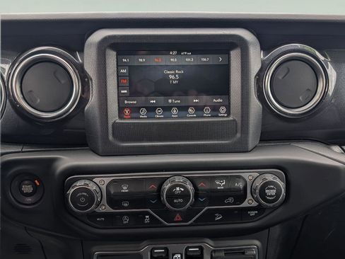 Used 2021 Jeep Wrangler Unlimited Sahara AWD/4WD image 15
