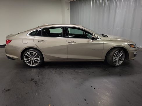 Used 2023 Chevrolet Malibu LT w/ Driver Confidence Package FWD image 9
