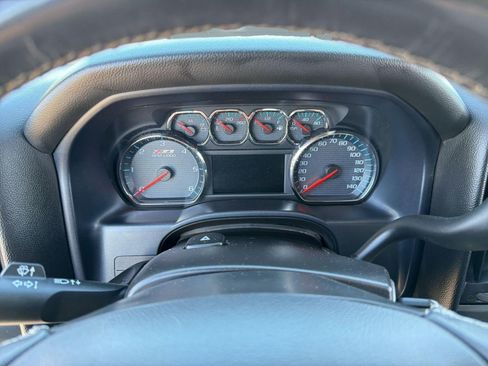 Used 2018 Chevrolet Silverado 1500 LT w/ Texas Edition image 18