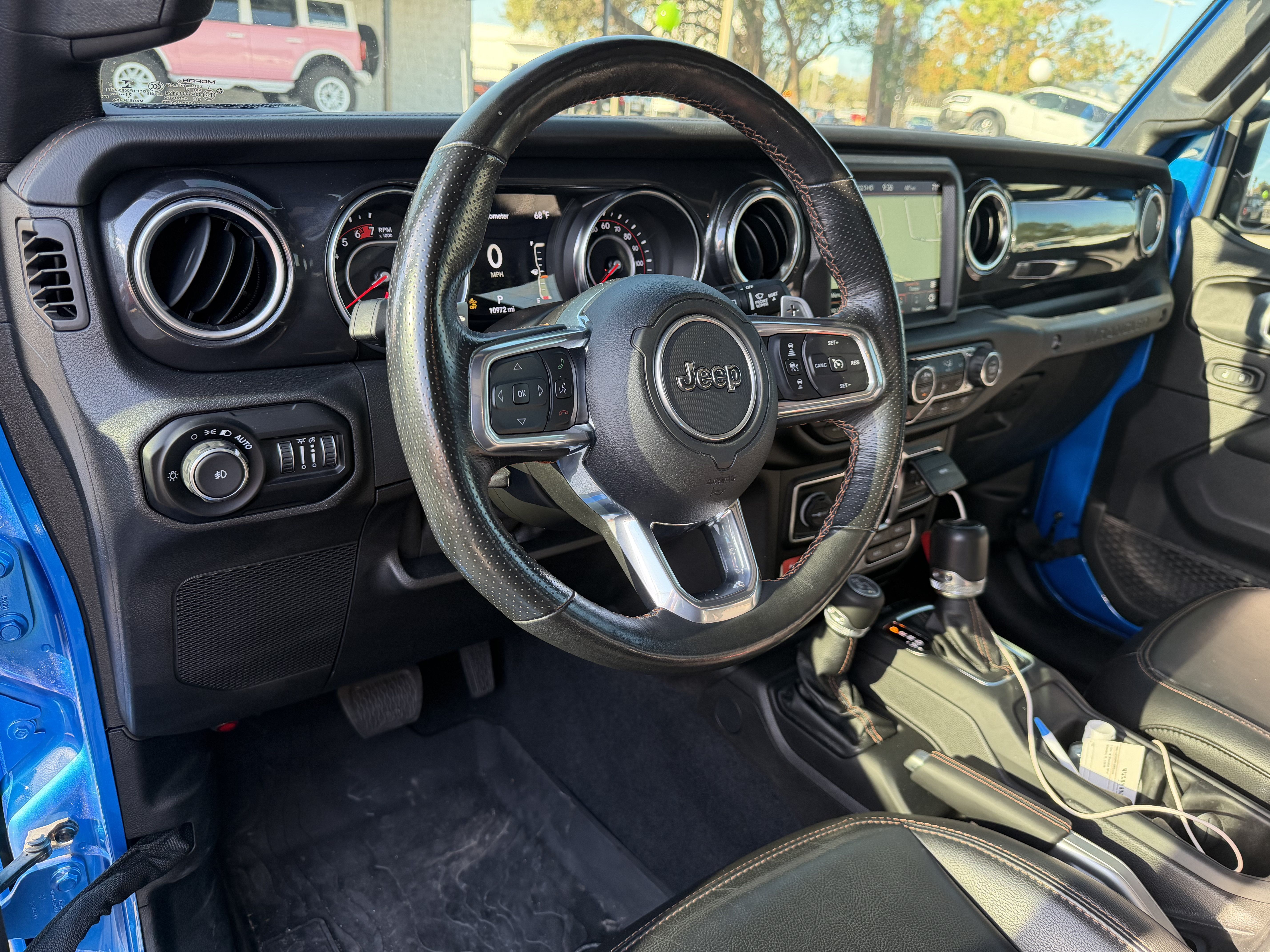 Used 2021 Jeep Wrangler Unlimited Rubicon w/ Dual Top Group AWD/4WD image 17