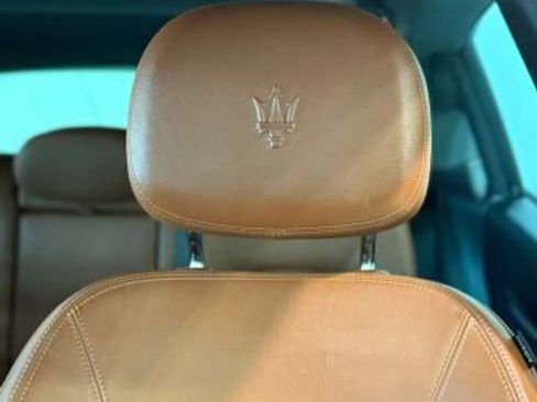 Used 2019 Maserati Levante AWD/4WD image 24