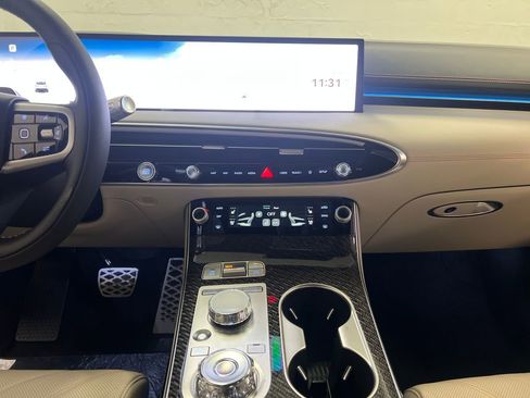New 2026 Genesis GV70 3.5T Sport Prestige AWD/4WD image 18