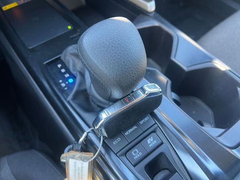 Used 2025 Toyota Camry LE image 22