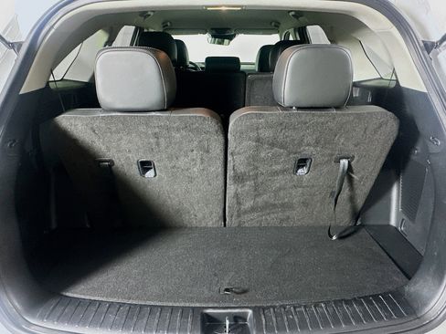 Used 2024 Kia Sorento S image 34