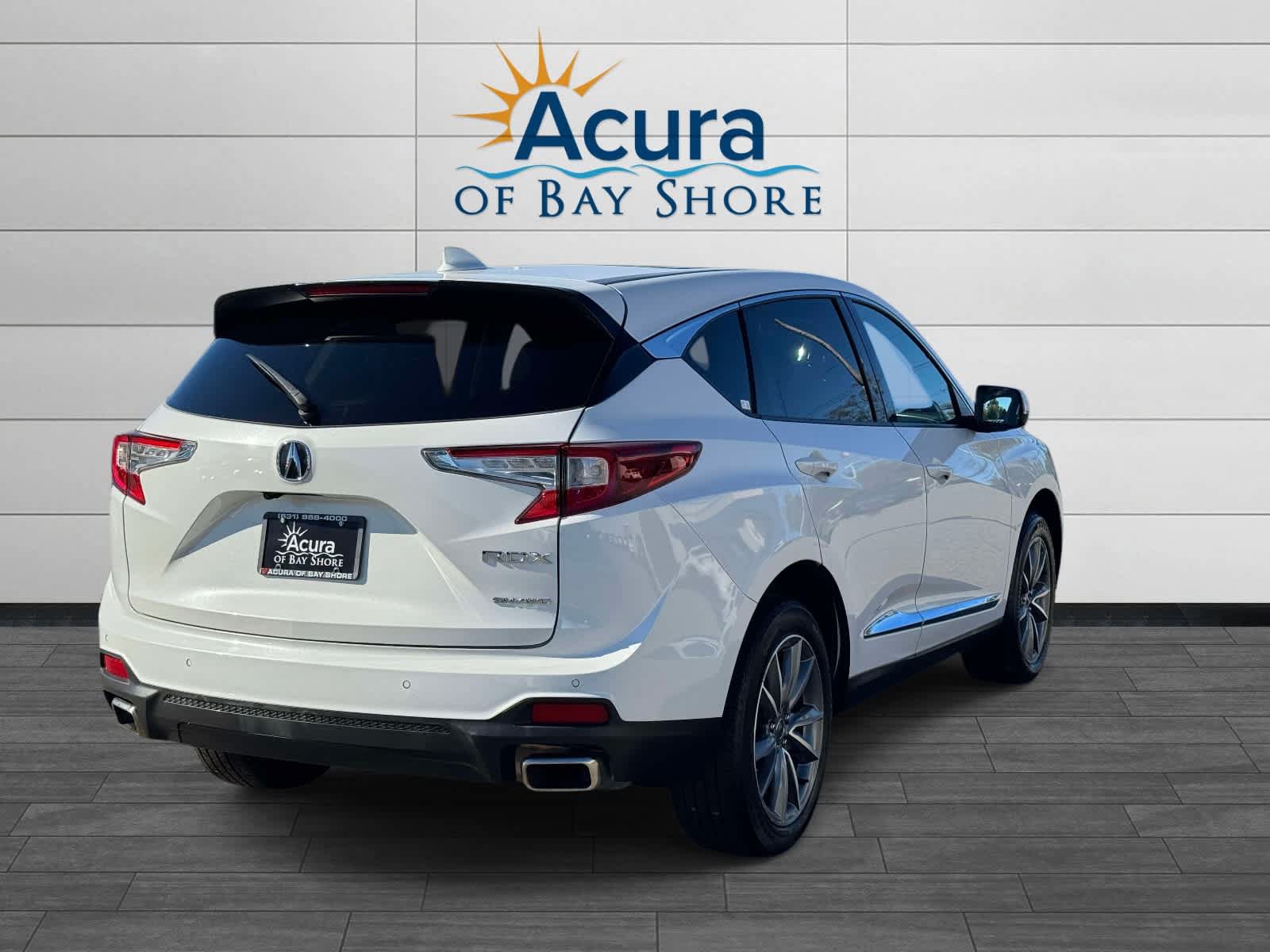 Used 2024 Acura RDX w/ Technology Package AWD/4WD image 4