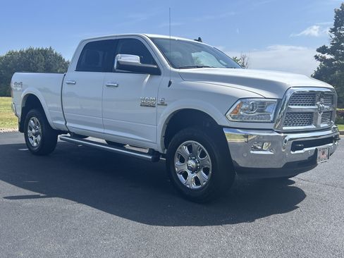 Used 2018 RAM 2500 Laramie w/ Off Road Package AWD/4WD image 37