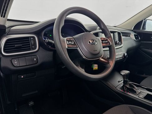 Used 2019 Kia Sorento L FWD image 21