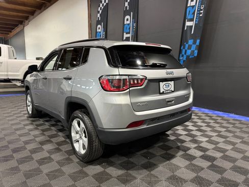 Used 2018 Jeep Compass Sport image 3