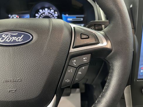 Used 2024 Ford Edge SEL w/ Convenience Package image 19