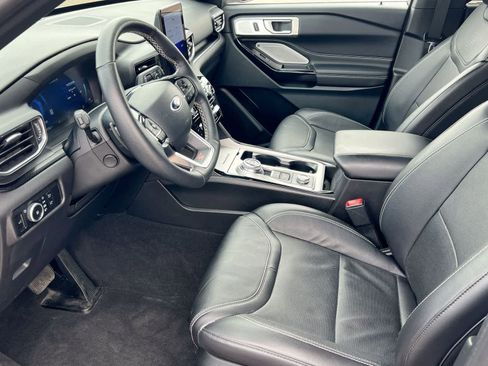 Used 2024 Ford Explorer ST w/ Equipment Group 401A image 10