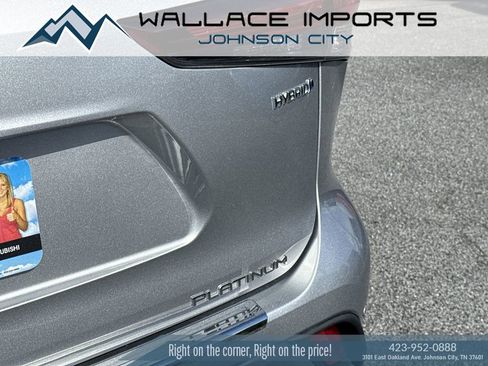 Used 2024 Toyota Highlander Platinum AWD/4WD image 11