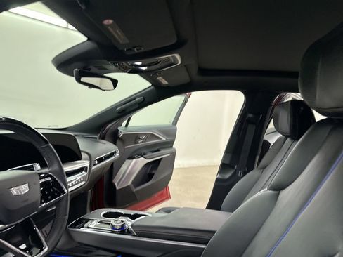 Certified 2024 Cadillac Lyriq Luxury w/ LPO, Floor Liner Package image 30