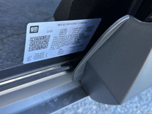 New 2026 Chevrolet Trax RS w/ Sunroof Package image 32