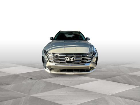 Used 2025 Hyundai Tucson SEL FWD image 3