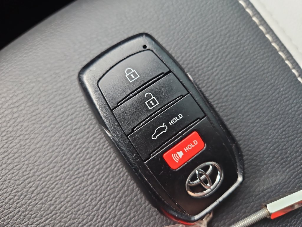 Certified 2026 Toyota Camry SE FWD image 27