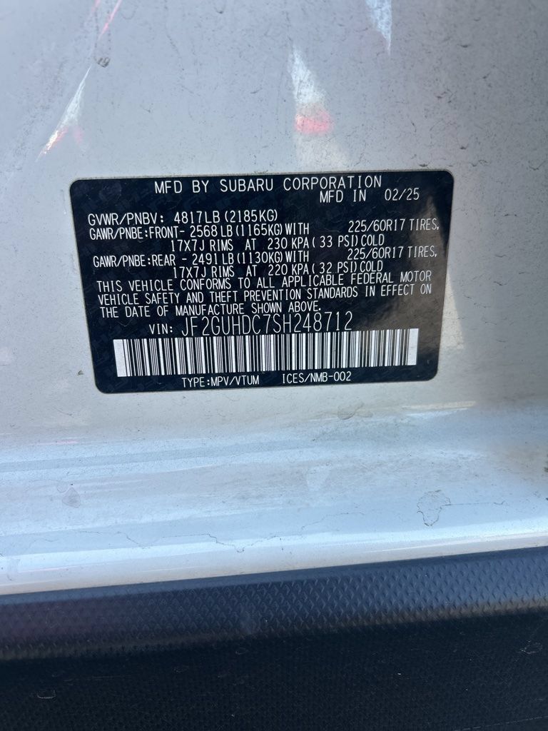 Used 2025 Subaru Crosstrek 2.5i Premium AWD/4WD image 3