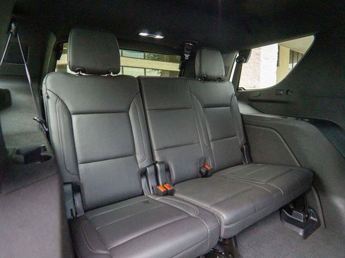 Used 2021 Chevrolet Tahoe LT AWD/4WD image 32