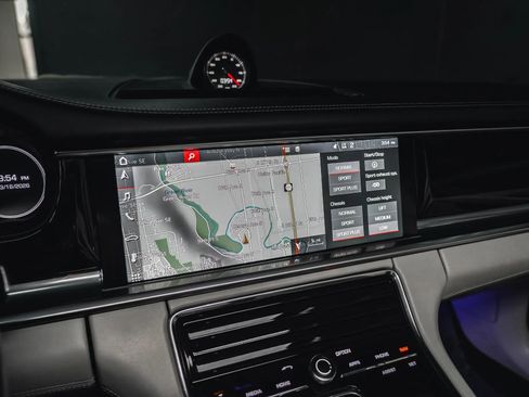 Used 2018 Porsche Panamera Turbo image 74