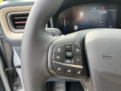 New 2026 Ford Maverick Lariat w/ 4K Tow Package AWD/4WD image 17