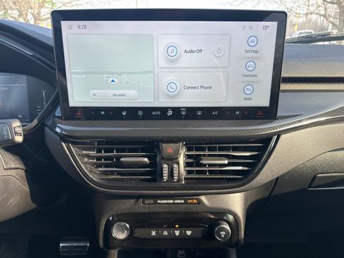 Used 2024 Ford Escape ST-Line w/ Tech Pack #1 image 6