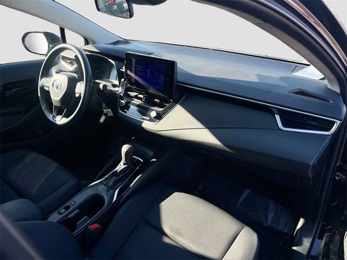 Used 2023 Toyota Corolla LE image 27