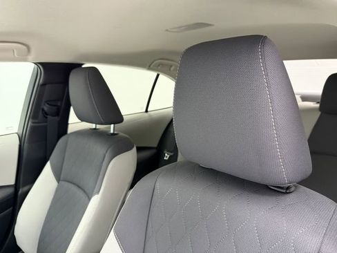 Used 2025 Toyota Corolla LE image 24